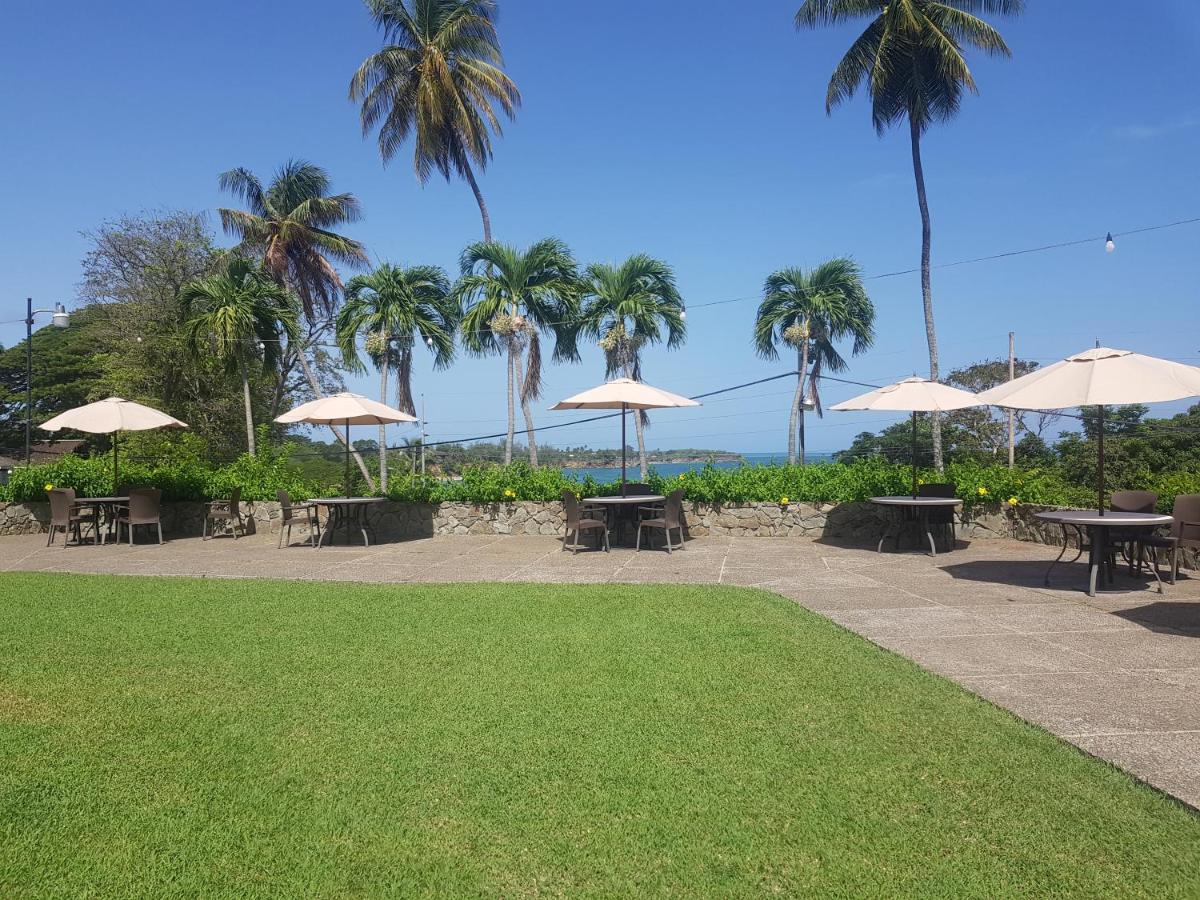 Mount Irvine Bay Resort Black Rock Exterior foto